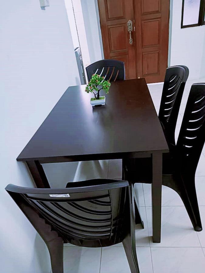 Jo-Rumah 3 Bedroom Apartment Jelutong Georgetown Penang Free Wifi Esterno foto
